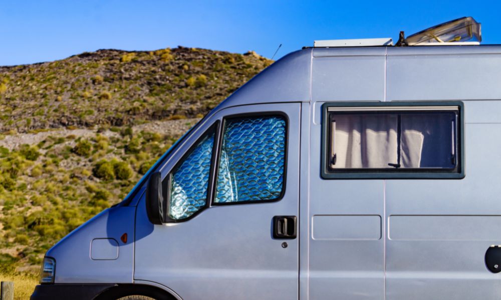 4 Benefits of Magnetic Bug Screens for Your Ford Transit