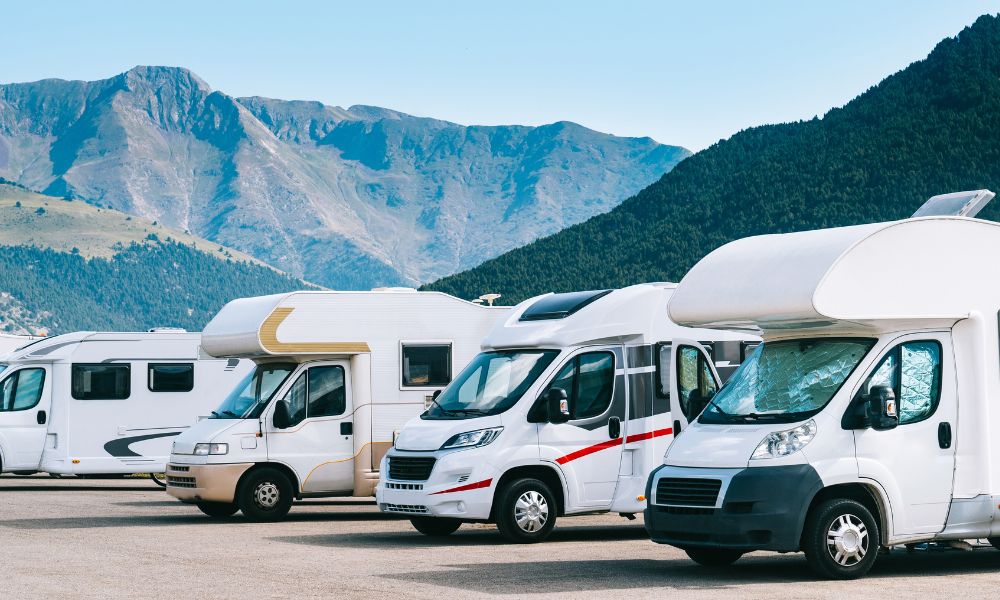 RVs vs. Camper Vans: What’s the Difference?